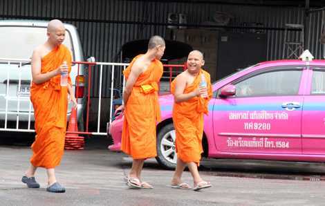 Ký sự AFF Cup: Nơi nhà sư từng mê bóng đá như niệm Phật