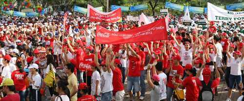 Hàng chục ngàn người cùng nhảy Zumba