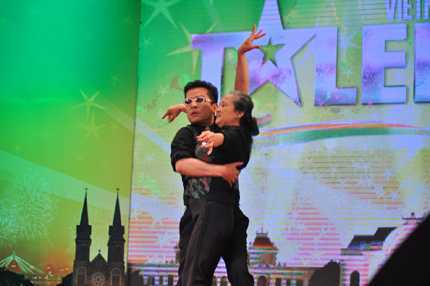 Got Talent: Thanh Bạch lố cùng 'thảm họa' Gangnam style