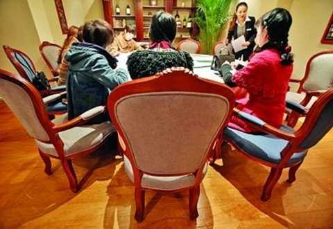 Đại gia tuyển vợ trong trắng, 60.000 cô gái nộp đơn