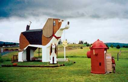 Chiêm ngưỡng khách sạn xa xỉ xấu nhất hành tinh