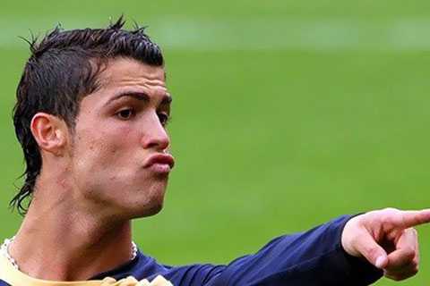 Màn ăn vạ khiến Ronaldo cũng phải chào thua