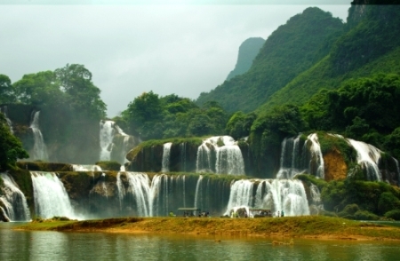 Việt Nam xây resort bốn sao ở Bản Giốc