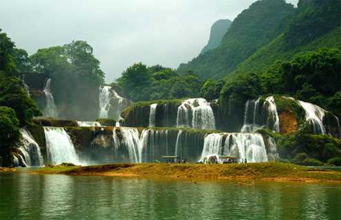 Video: Động thổ Resort 4 sao tại thác Bản Giốc