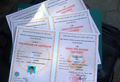 Mẫu bằng tốt nghiệp cao đẳng, trung cấp mới như thế nào