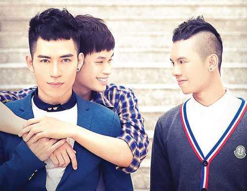 Liêu Anh Tuấn tung video ca nhạc đồng tính