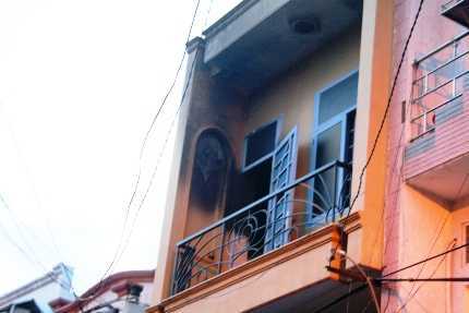 TP.HCM: Nổ lớn, cả khu phố náo loạn