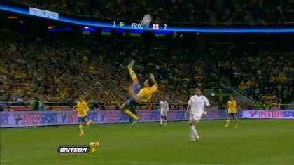 Ghi bàn từ cự ly 30m bằng thế 'xe đạp chổng ngược'