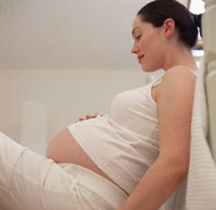 Chọn kiều nữ mang thai hộ: Tiền tỉ đổ xuống sông