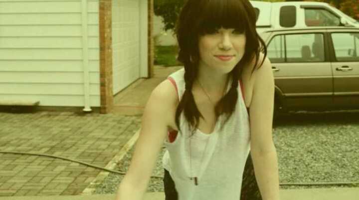 Xem MV Call me maybe của Carly Rae Repsen