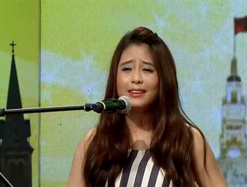 Hot girl 9X làm giám khảo VN's Got Talent bất ngờ
