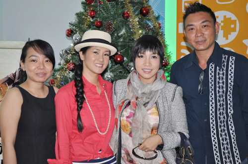 Sáng 19/12, giao lưu trực tuyến với Mỹ Linh, Hồng Nhung