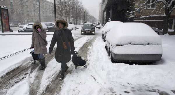 Video: Cuộc sống khốn khổ ở vùng -55 độ C