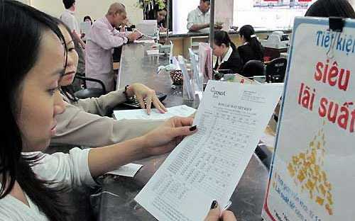 Giảm lãi suất huy động xuống 8% từ 24/12