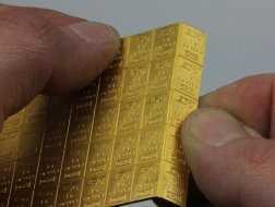 Giới siêu giàu lên cơn sốt mua vàng miếng bẻ cong