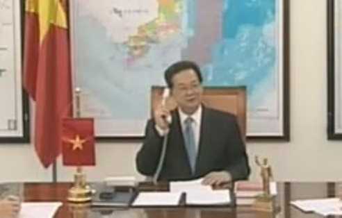 Thủ tướng Nguyễn Tấn Dũng điện đàm với Thủ tướng Nhật