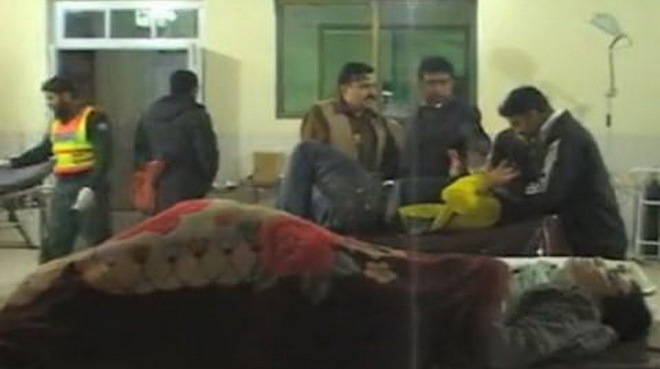 Lại ngộ độc xirô ho, 33 người chết