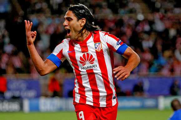 Về Chelsea, Falcao kiếm tiền chỉ kém Messi, Ronaldo