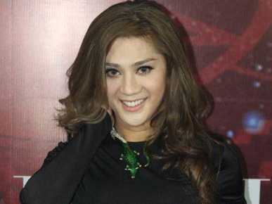 Lâm Chí Khanh: 'Giờ tôi như cô bé, phải học lại từ đầu'