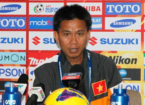 Tuyển Việt Nam có HLV trưởng mới