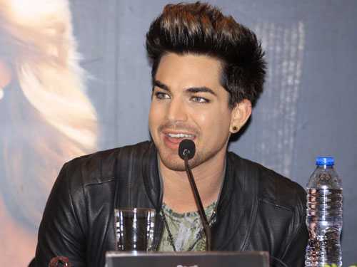 Gặp chàng ca sĩ đồng tính quyến rũ nhất hành tinh