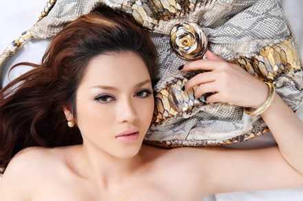 Lý Nhã Kỳ lên tiếng kêu oan vụ 'chém gió' đồ hiệu