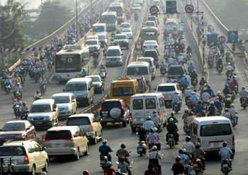 Bộ GTVT: Chưa thấy ai bức xúc vì nộp phí đường bộ