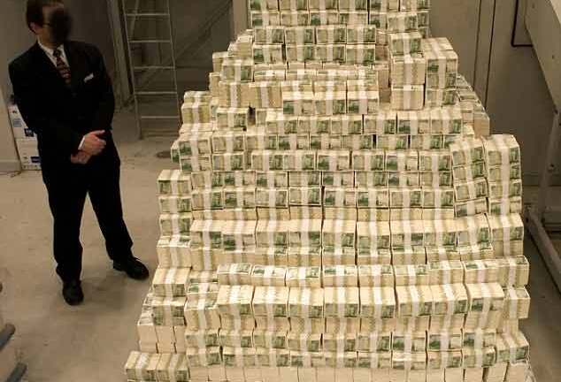 Trao thưởng xổ số 23 ngàn tỷ đồng giữa thời suy thoái