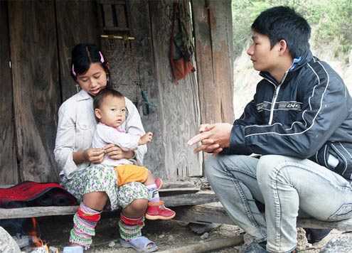 Gái sơn cước 16 tuổi đã 2 mặt con