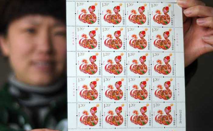 Cháy hàng, tem năm Rắn tăng giá kỷ lục