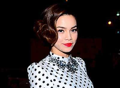 Hà Hồ dịch sai tiếng Anh, The Voice lên tiếng