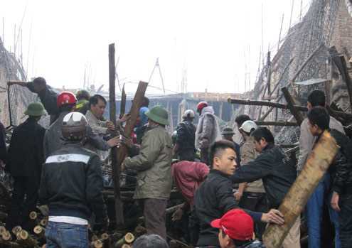 Vụ sập nhà thờ 3 người chết: Do lỗi thi công?