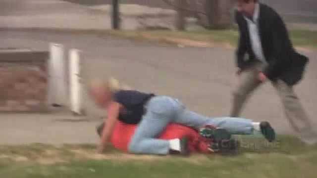 Giả làm tù nhân trốn trại và kết cục ngớ ngẩn