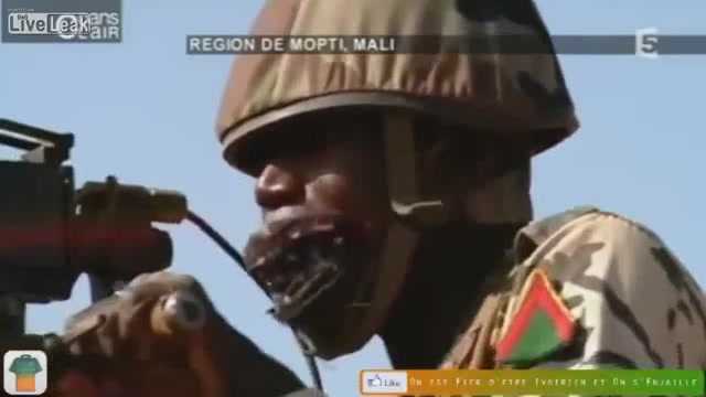 Những người lính bắn súng bằng mồm