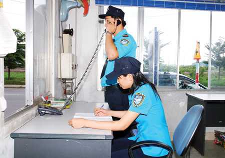 Bảo vệ Tết, làm 1 tuần bằng lương... giám đốc 1 tháng