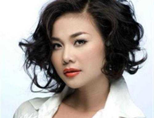 Siêu mẫu Thanh Hằng ghen tuông trong MV của Hà Hồ