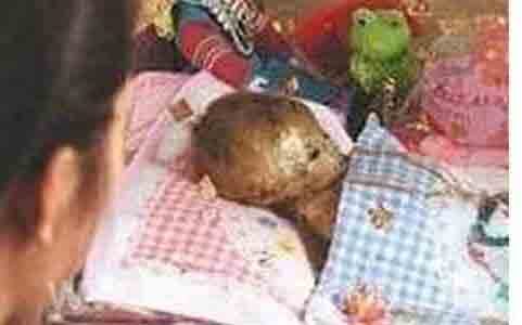 Bí ẩn xác em bé không phân hủy ở Thái Lan