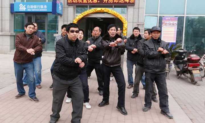 Trung Quốc: Nhảy Gangnam Style để đòi nợ lương