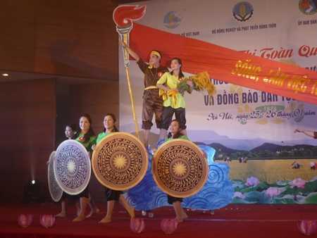 Bất ngờ với tài năng của đồng bào dân tộc thiểu số