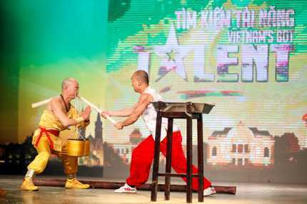 Got Talent: Thót tim với kungfu đập đầu mạo hiểm