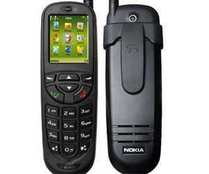 'Dế' bộ đàm pin 15 ngày giá dưới 1 triệu đồng