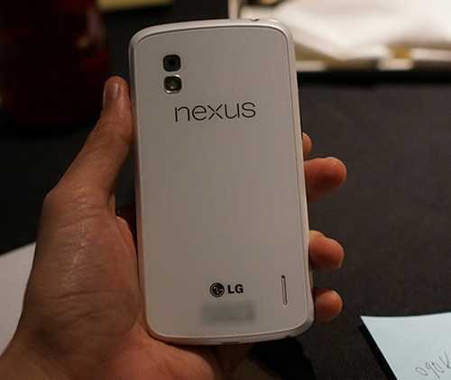 LG Nexus 4 màu trắng xuất hiện tại Việt Nam