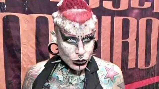 Gặp gỡ người phụ nữ 'ma cà rồng' ngoài đời thực