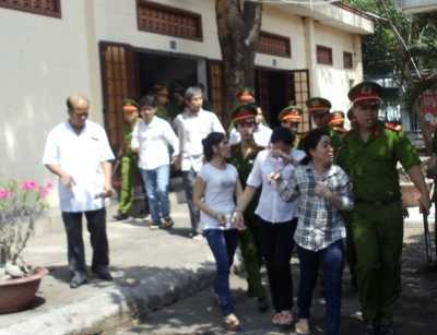 Cha mẹ lãnh án: Con trẻ tâm sự gì?