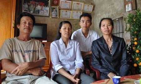 Tết ở gia đình thủ khoa 'đặc biệt'