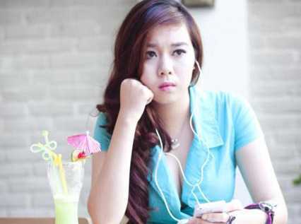 Nữ sinh xinh đẹp kể chuyện đón Tết