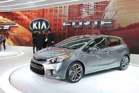 Cận cảnh 'bom tấn' Kia Forte 2014 mới ra mắt