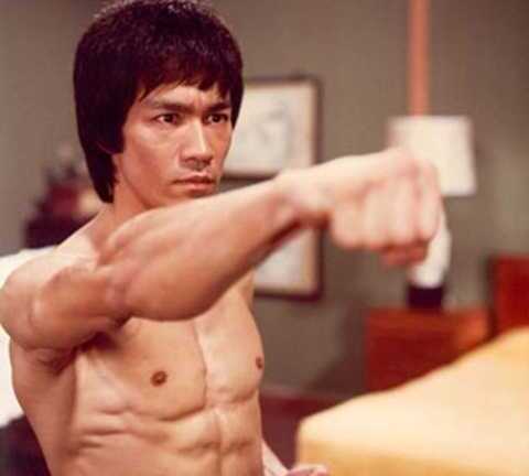 Thực hư những đồn đoán quanh cuộc đời Lý Tiểu Long