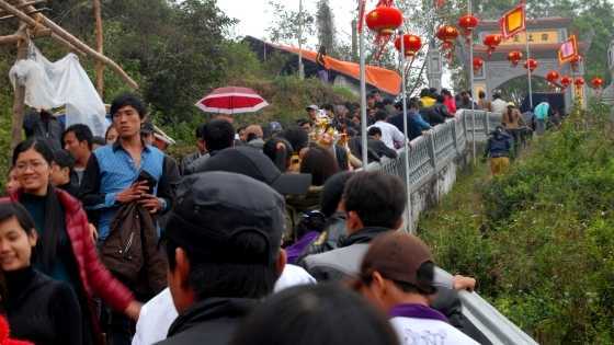 Hình ảnh gai mắt tại di tích Phủ Dày