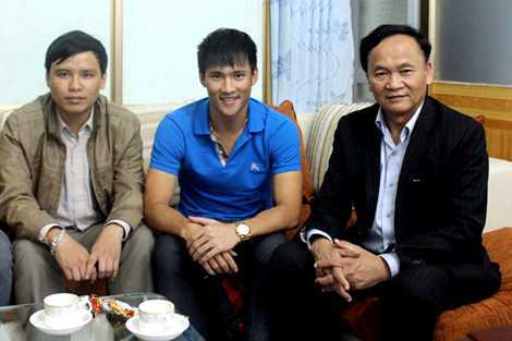 Công Vinh chính thức về SLNA